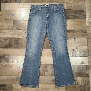 Levi's 515 Bootcut Jeans Women 10 Mid-Rise Zip Closure Medium Wash Blue Denim